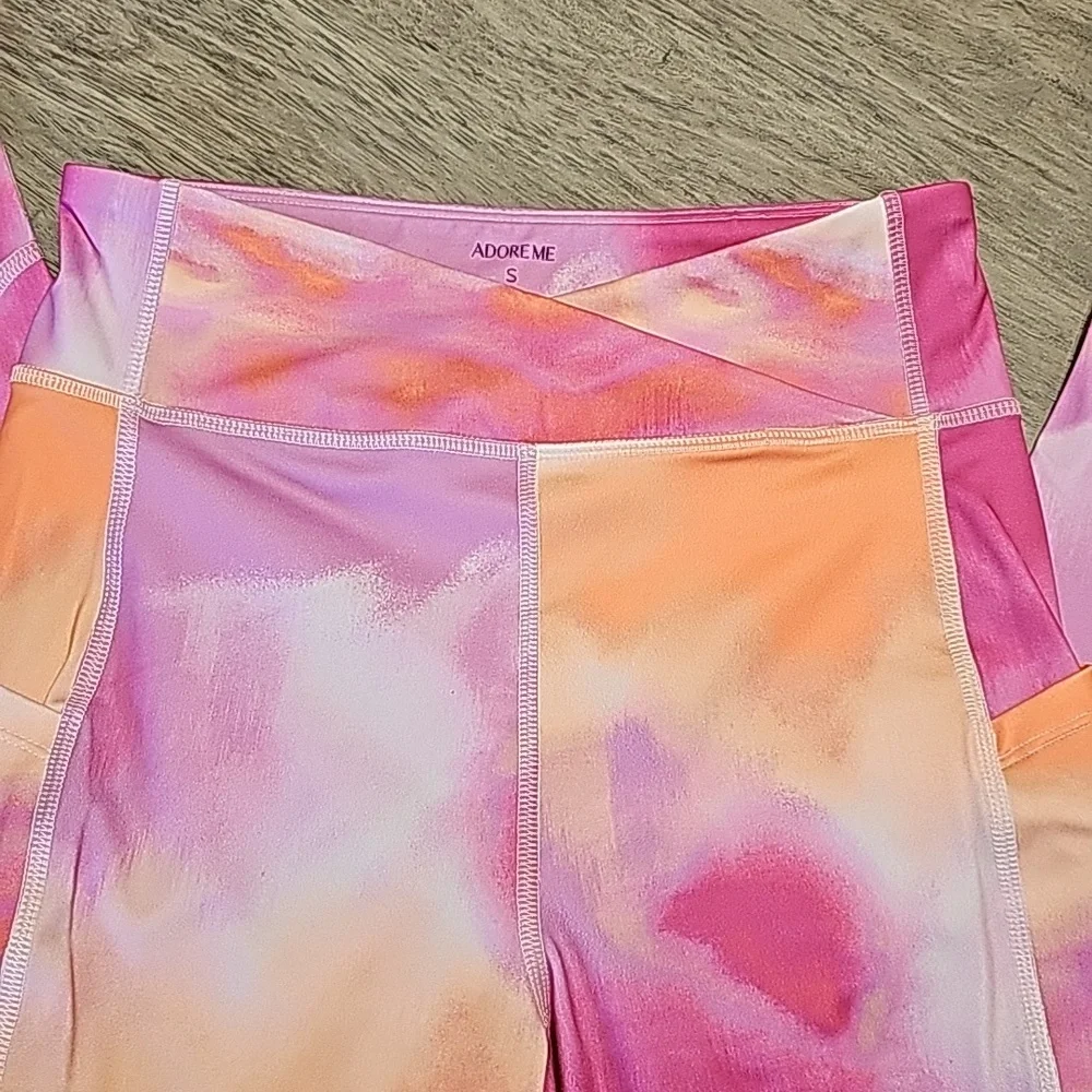 Adore Me Lotus Crossover High Rise 7/8 Leggings size Small - Picture 3 of 9